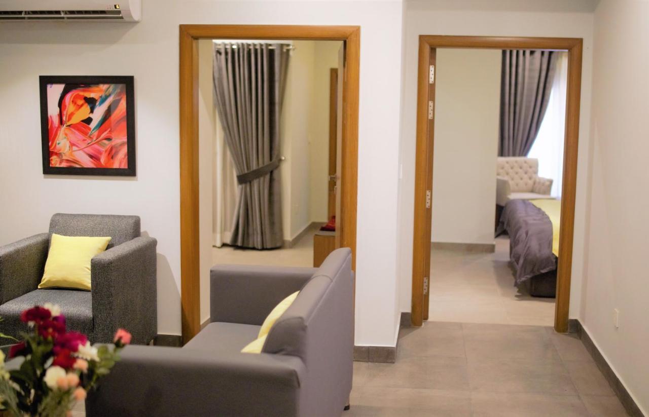 רוואלפינדי Space Luxury Rental Suites מראה חיצוני תמונה